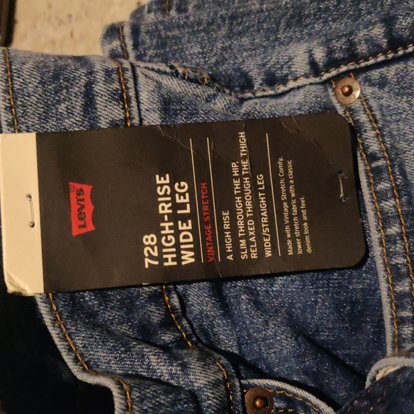 New! Levi Strauss Women's 728 High Rise Classic Wide Leg Jeans Sweet Success - Picture 7 of 8